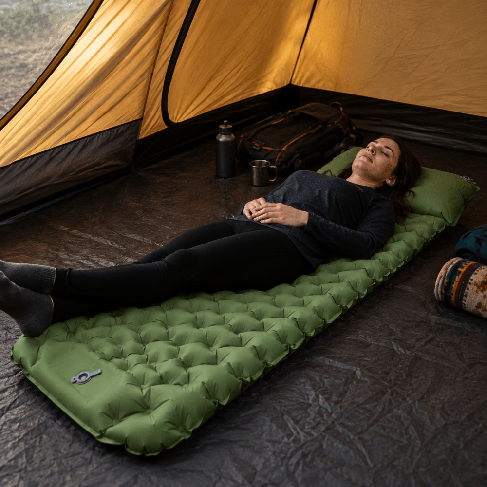 Camping Sleeping Pad Lightweight Inflatable with Built-In Pump - Everhikes