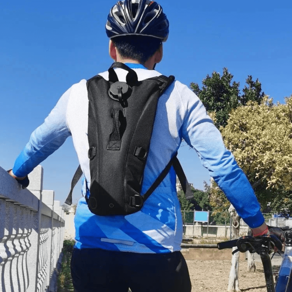Hydration Backpack Water-Resistant for Hiking, Trail Running & Cycling - Everhikes
