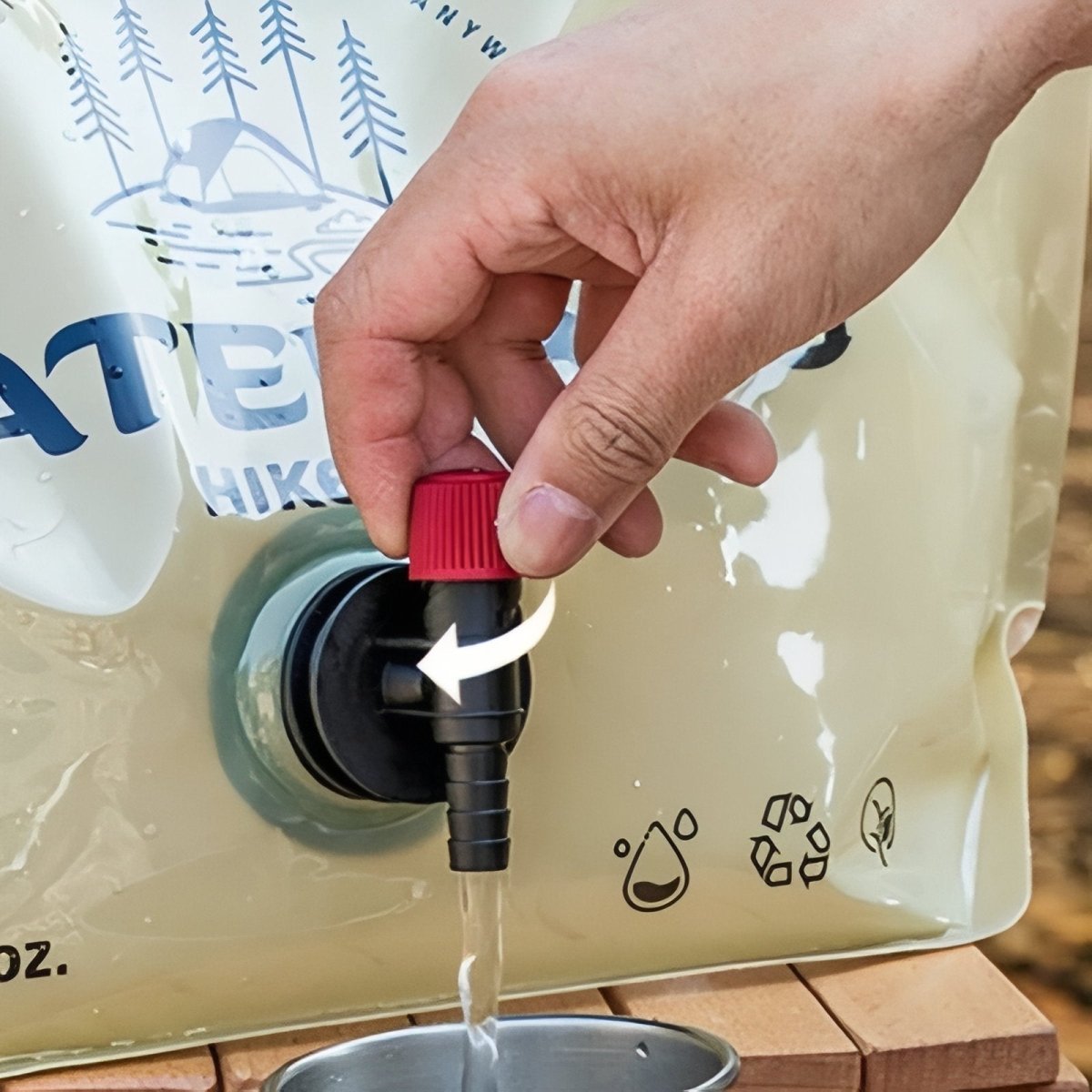 Water Storage Bag – Foldable 8L with Tap | Everhikes - Everhikes